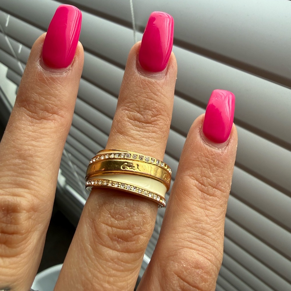 Coach Ring